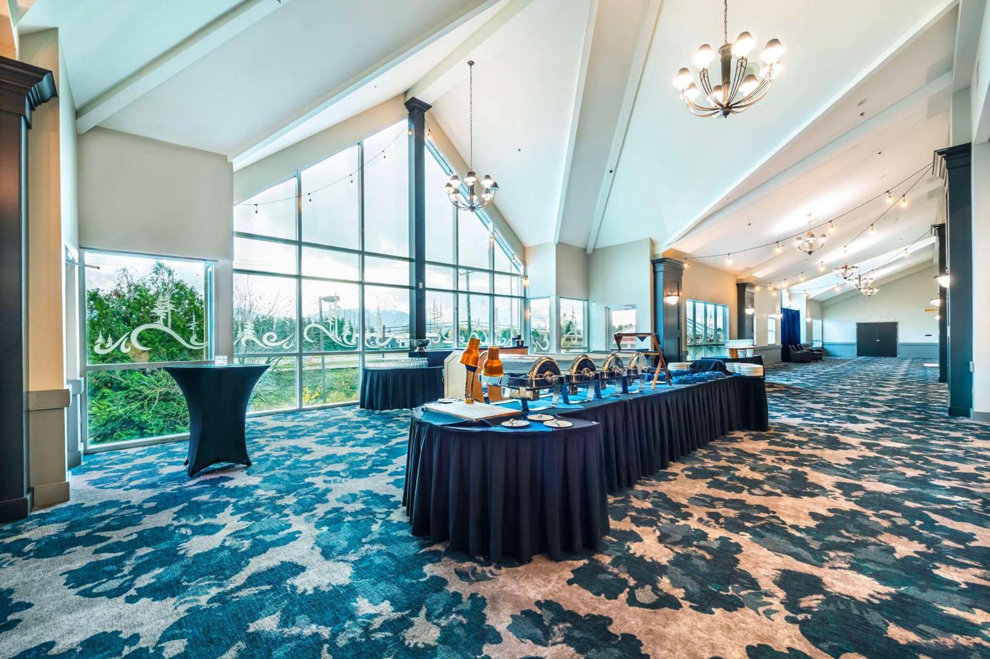 אבוטספורד Clarion Hotel & Conference Centre מראה חיצוני תמונה