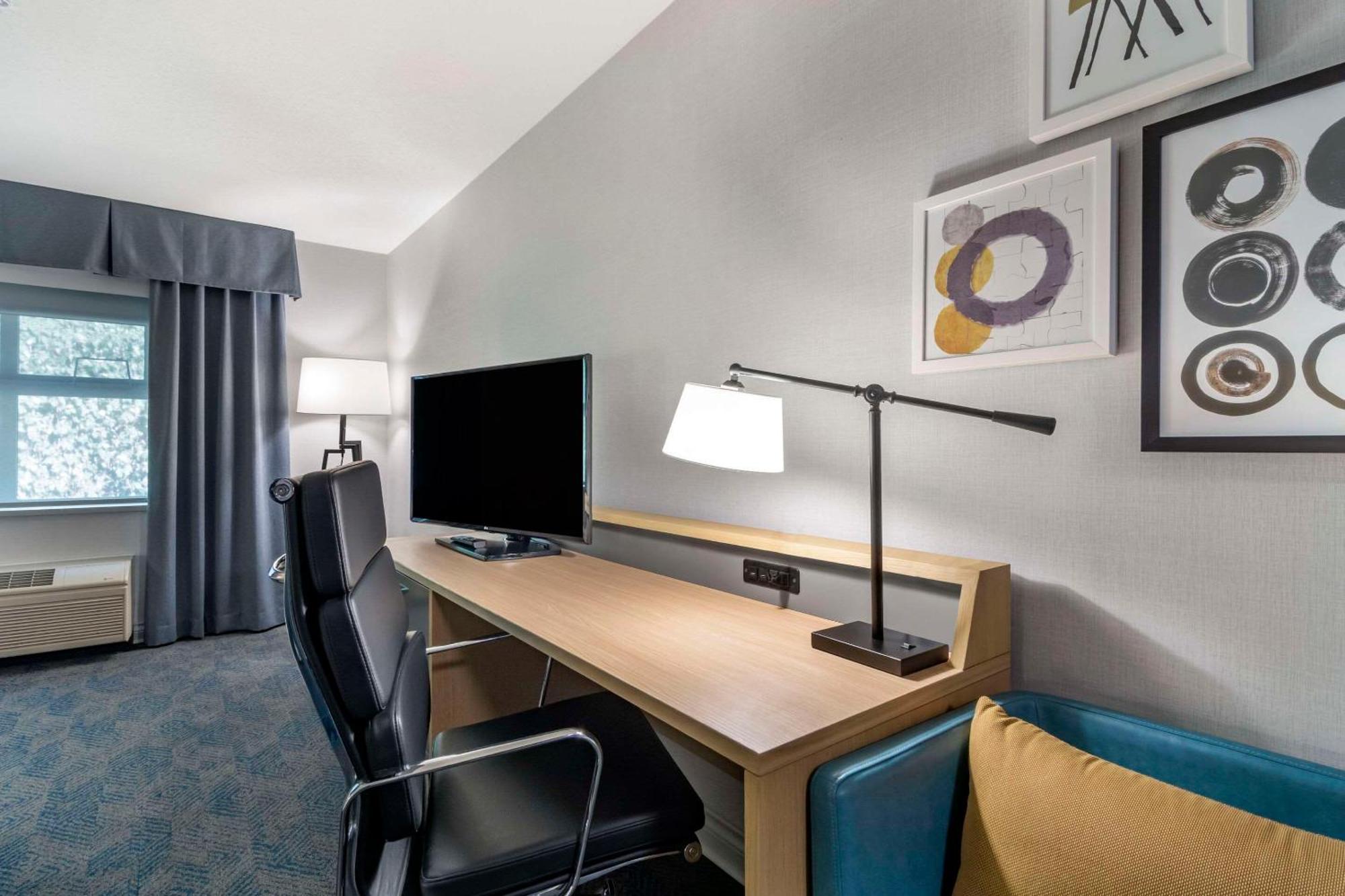 אבוטספורד Clarion Hotel & Conference Centre מראה חיצוני תמונה